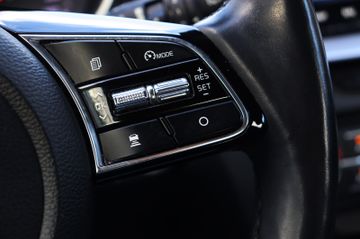 Kia cee'd / Cdwasdawdeed Spirit *LED*NAVI*CAR-PLAY*SHZ*RFK*